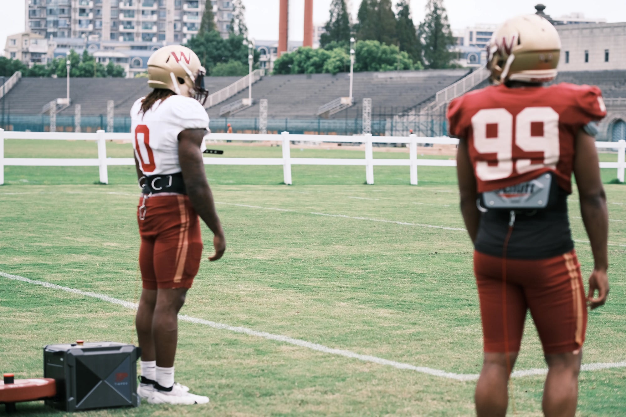 Position-Specific Power: Smart Resistance in American Football Training